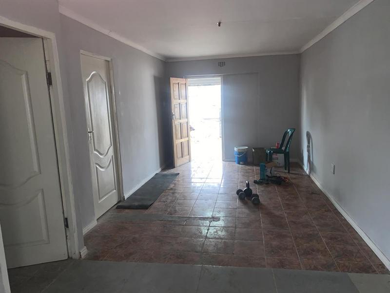 4 Bedroom Property for Sale in Lentegeur Western Cape